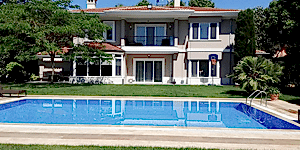 ÖZEL VILLA HAVUZU-KEMER COUNTRY